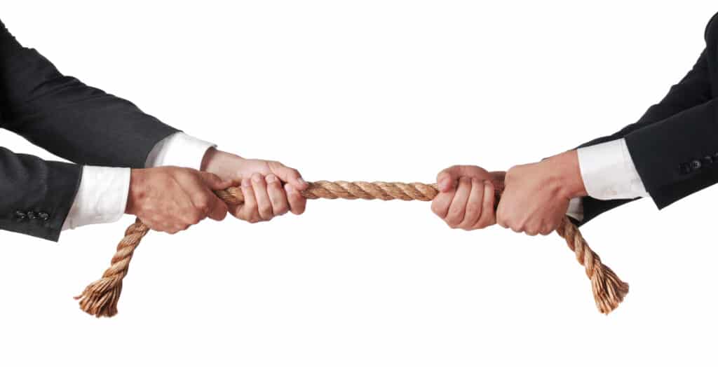 Dispute image - tug of war